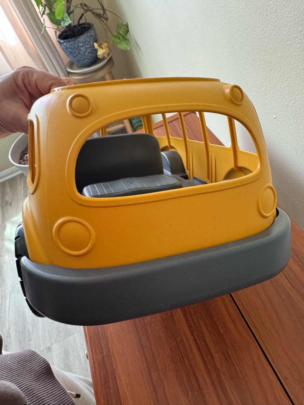 Yellow Pull-Along School Bus Toy with Rope Handle - Picture 4 of 5